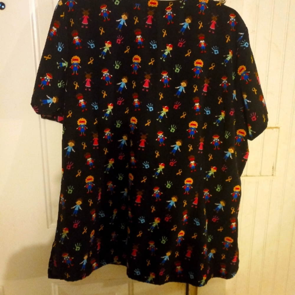 1XL black scrub top,  little children print , Prints by Maevn